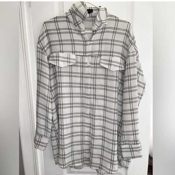 Oversized collared shirt - Picture 2 of 3